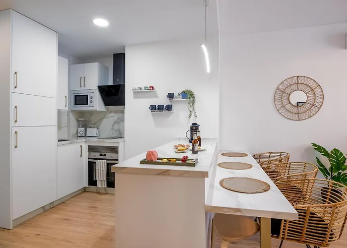 Apartment Centro Con Parking Y Playa A 5 Min, Wifi Alta Velocidad