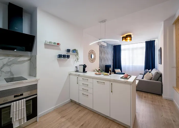 Apartment Centro Con Parking Y Playa A 5 Min, Wifi Alta Velocidad